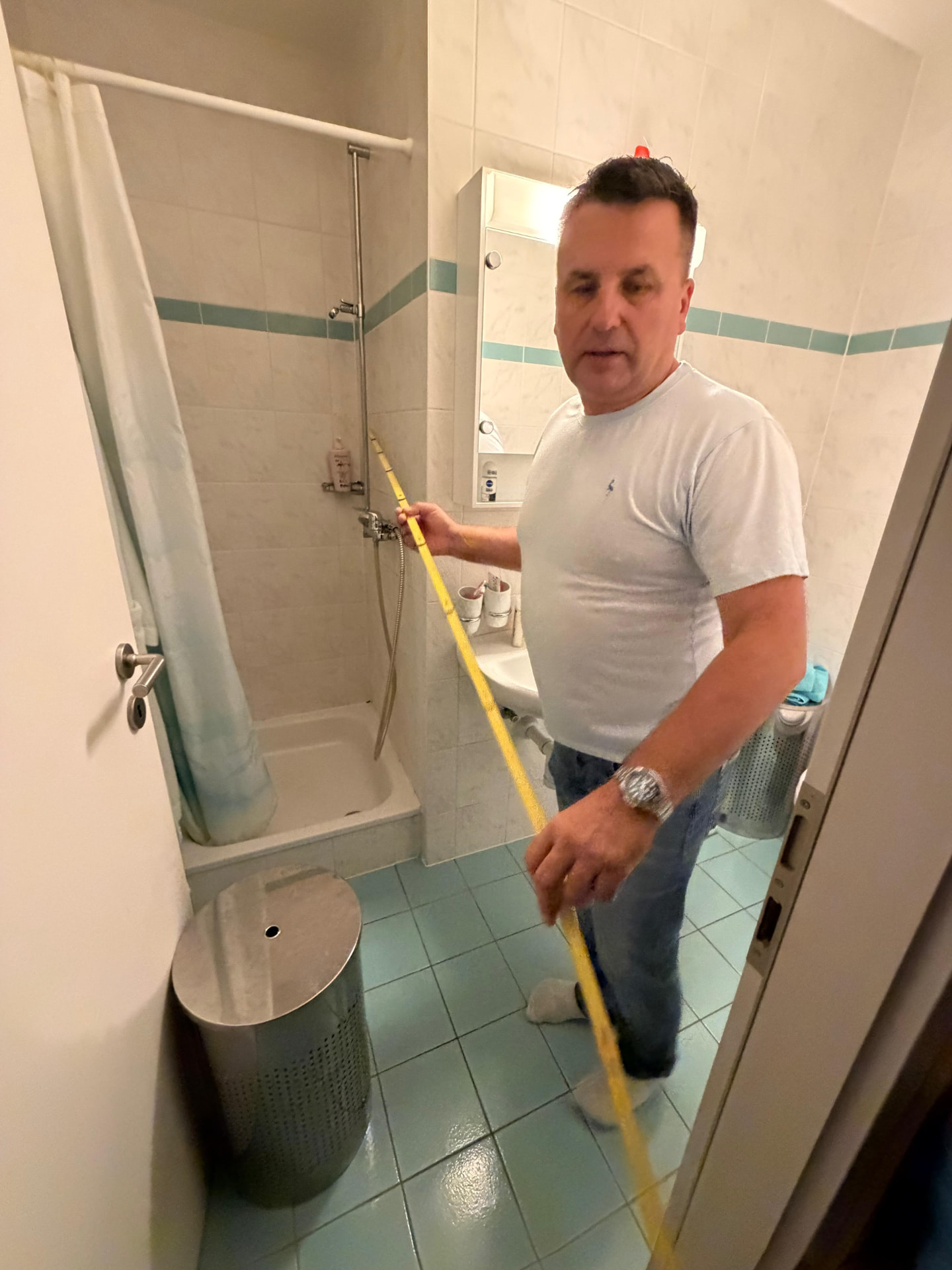 Métré d'une salle d'eau avant transformation